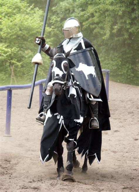 The Black Knight : The Knights of Middle England | Knight on horse
