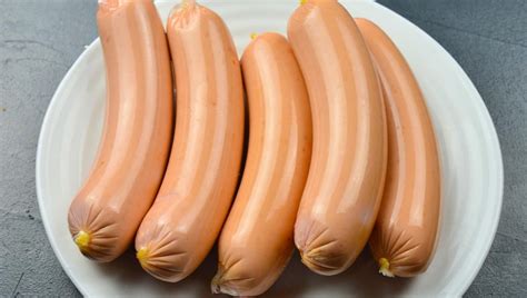 Сосиски просто так не ем, а готовлю их по вкусному рецепту. Повторить ...