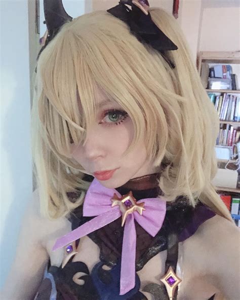 Fischl cosplay Genshin Impact | HoYoLAB
