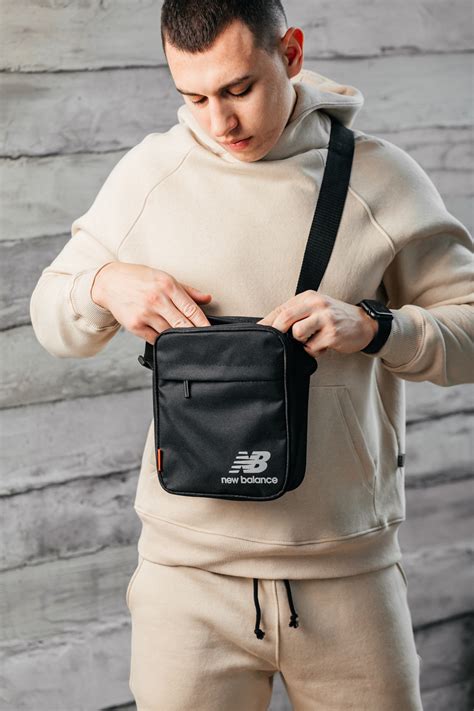 Купить Мессенджер New Balance черный Оксфорд | Сумка через плечо Нью ...