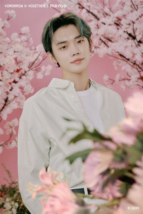 230403 TXT x Manyo Factory [Twitter] : r/TomorrowByTogether