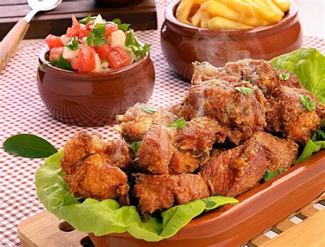 Frango A Passarinho Crocante - Frango à passarinho: receita crocante por fora e suculenta por dentro