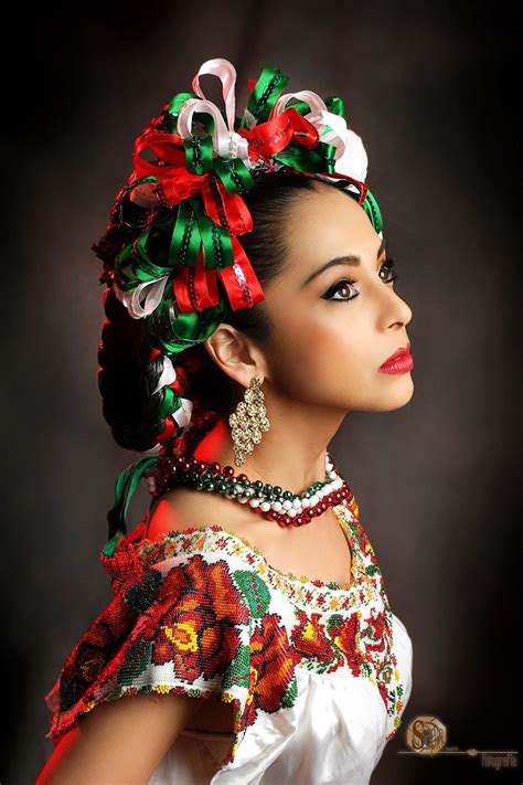 Красивые мексиканки (57 фото)
