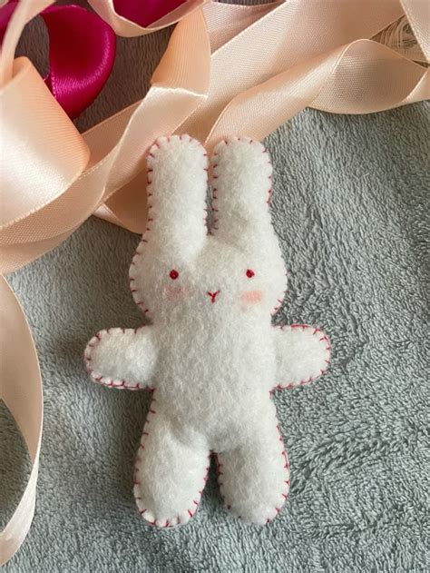 Зайчик из фетра🐰🎀 | Фетр, Модели чучел животных, Поделки
