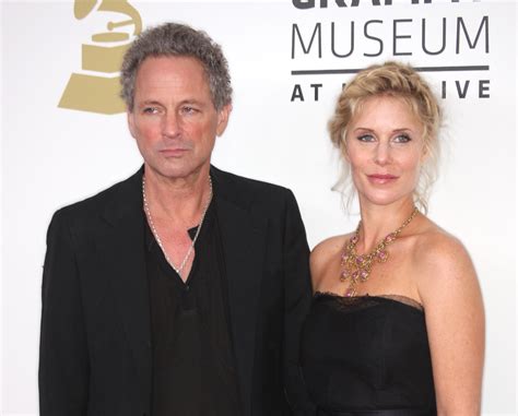 Wife of Fleetwood Mac's Lindsey Buckingham seeks divorce