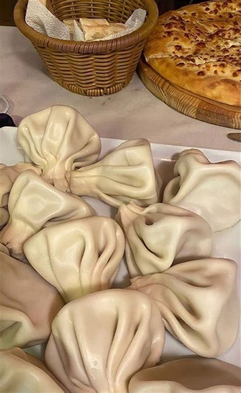 Pin by 𝑪𝒂𝒔𝒔𝒊𝒐𝒑𝒆𝒊𝒂 on 𝐶𝑎𝑠𝑠𝑖𝑒 | Aesthetic food, Food drink photography ...