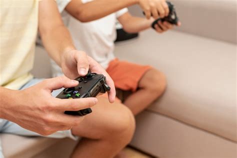 Где и как купить игры на Xbox Series S в России: подробная инструкция