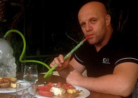Бивш кандидат за президент, изповядващ радикален ислям, плашил Радев и ...