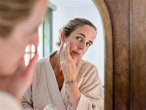 Phymatous Rosacea: Symptoms, Treatments and More