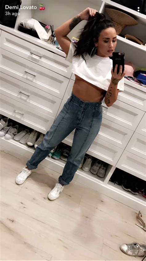Demi Lovato Flashes Some Underboob in Sexy Selfie: Pic! | kare11.com