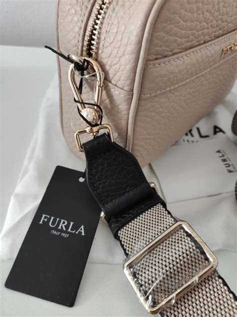 Продам новую сумку Furla