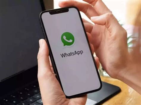 WhatsApp launches video screen share