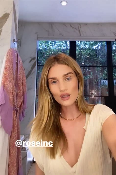 Rosie Huntington-Whiteley Instagram Stories April 15, 2020 – Star Style