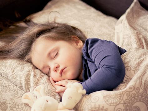 Children and normal sleep patterns (AKA "parental sleep deprivation ...