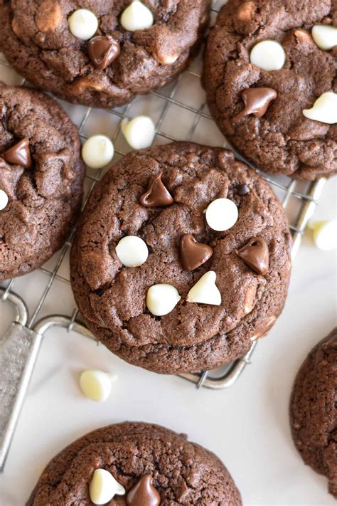 The BEST! Chocolate Cookies with White Chocolate Chips
