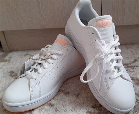 Кроссовки Adidas (39-40 размер) - 1200 лей