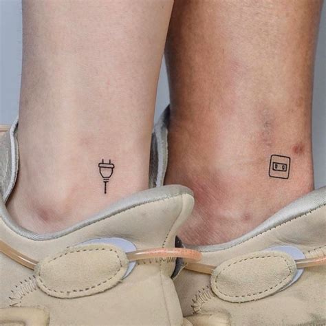 Med Tech. Запись со стены. | Cute matching tattoos, Matching tattoos, Matching couple tattoos