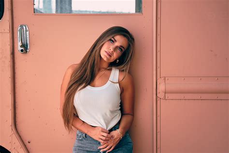 Tiffany Woys Brings Stunning, Stripped Rendition of LeAnn Rimes