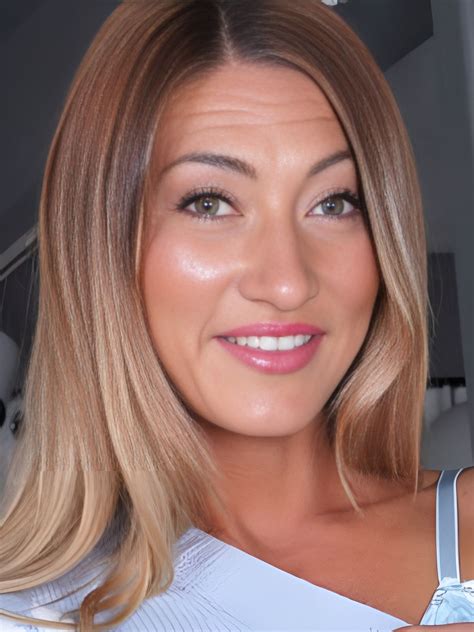 Best 13 Whitney Oc (Model) Wiki, Age, Height, Bio, Weight, Photos