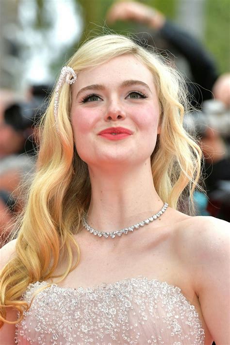 Pin de Alpha Omega en Persephone