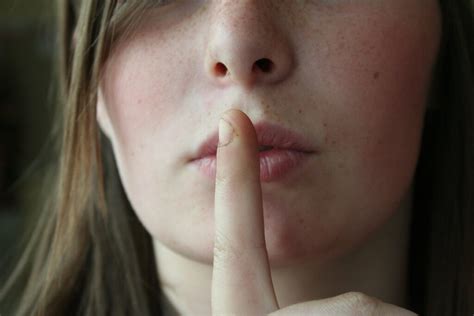 Libérer un secret personnel : vouloir, pouvoir ou nécessité ? - Quotiz