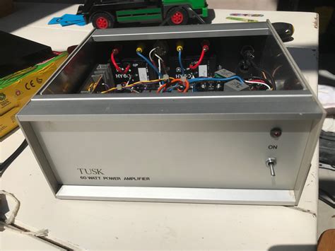 'crack' sound through speakers | pink fish media