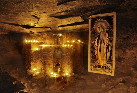 catacombes paris, street art. amazing! | Catacombs, Street art ...