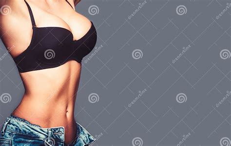 boob close   breast  girl presenting  bra woman  big