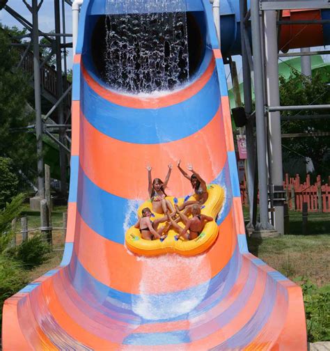 Geronimo Falls and Zooma Falls - Six Flags New England