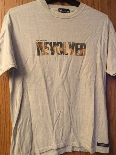 The Beatles - “Revolver”. 2000 Tan Shirt. M. - Gem
