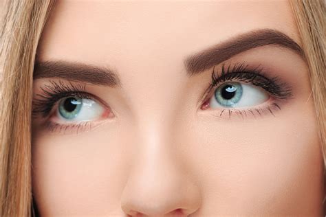 Mitos e Verdades sobre Olhos Claros – Clínica de olhos