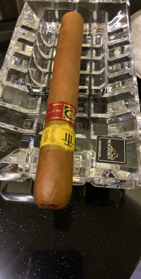 This is how I fix my mood. : cigars