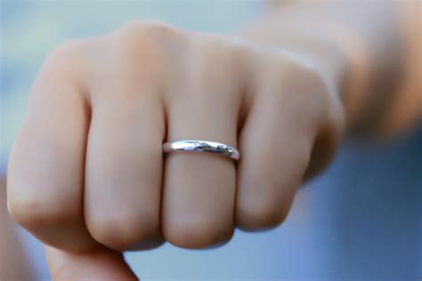 plain womens wedding bands 5