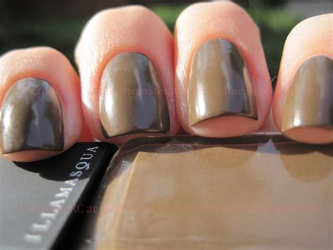 Sparkly Vernis: Illamasqua Taint