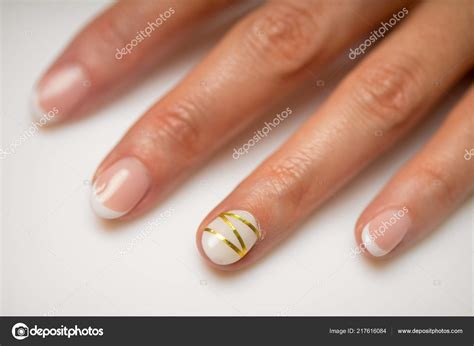 Uñas En Rosa Y Blanco