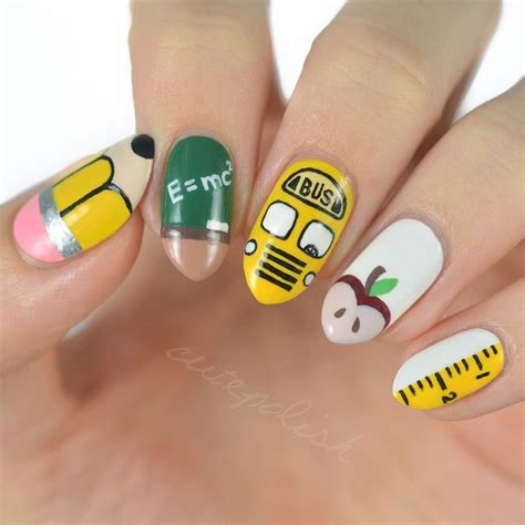 Pin by Nicté-Ha on uñas | School nails, Back to school nails, Teacher nails