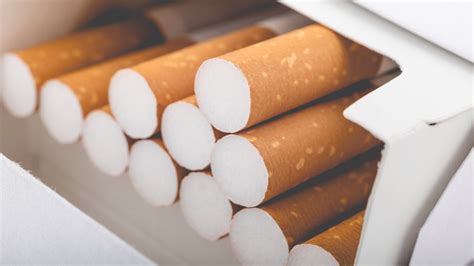 Почему сигареты не запретят? ТОП 5 основных причин