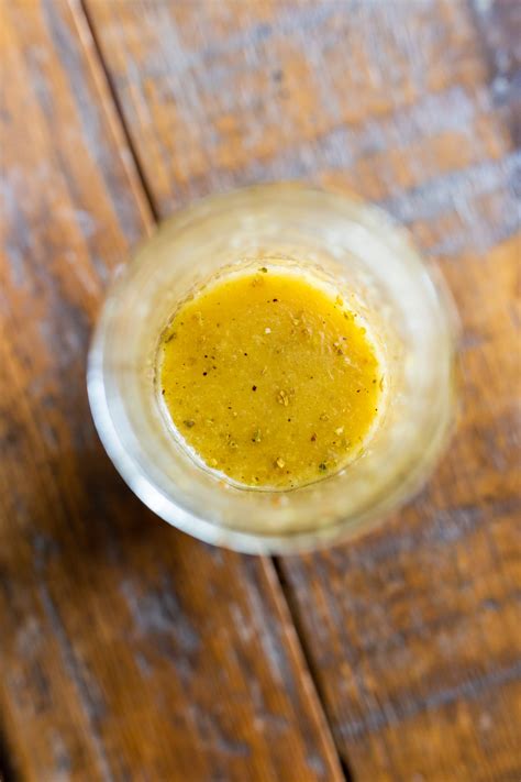 how to make a vinaigrette