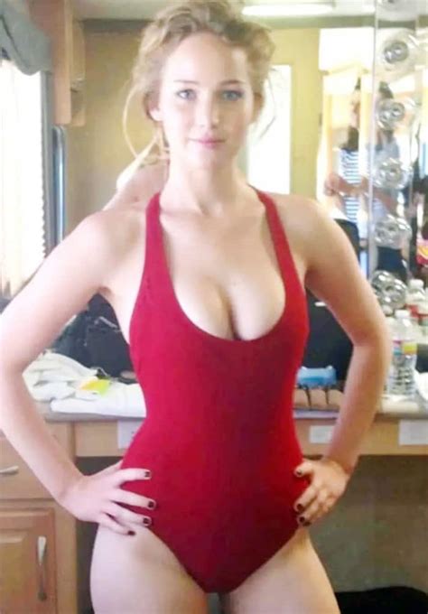 jennifer lawrence glam queen