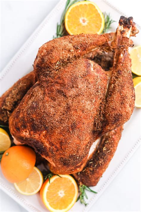 Classic Roast Turkey Recipe (5 Easy Steps)