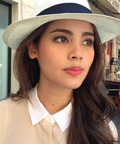 Thai Natural Makeup Inspirations for Wedding Invitations - VIs-Wed ...