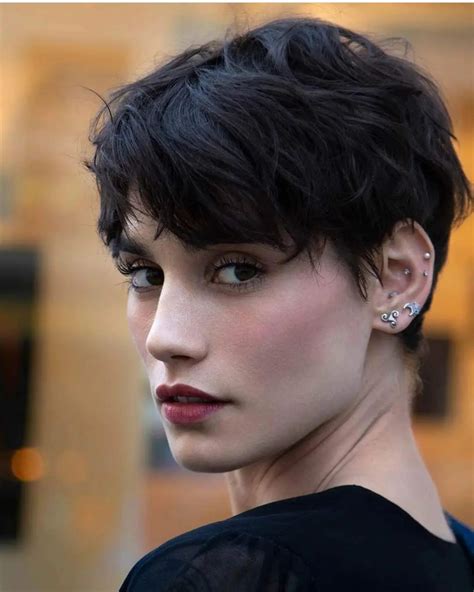 how to cut a feminine pixie cut 2
