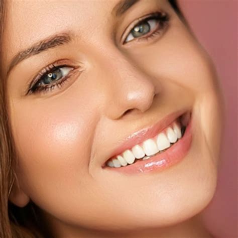 Shop LAMEL Comfort Lip Care Oil Vitamin E - HOK Makeup