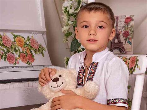 Добровольский Никита » БФ «Помагаєм»