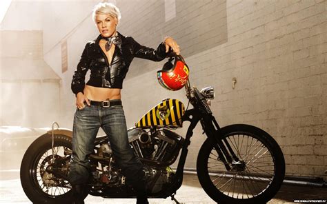 Pink - Alecia Beth Moore. | Pink singer, Celebrities female, Women
