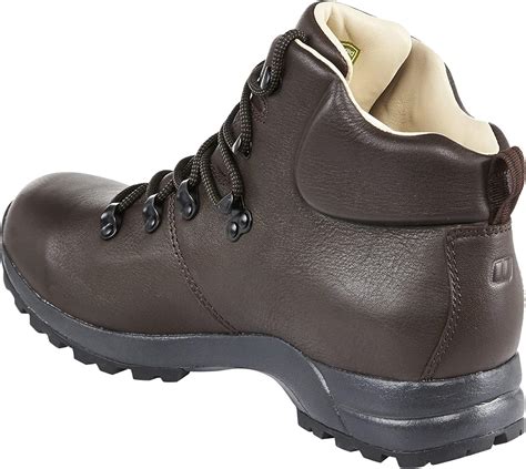 waterproof hiking boots gore tex  abbey bracy blog