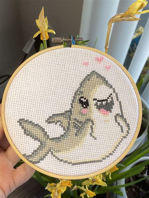 [FO] Made my shark-obsessed girlfriend a birthday present! Pattern from