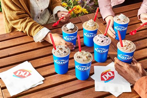 dairy queen fall blizzards     taste  home
