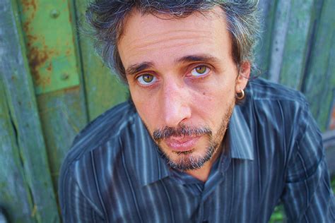 Notas Musicais: Ramil produz na Argentina CD duplo revisionista baseado ...
