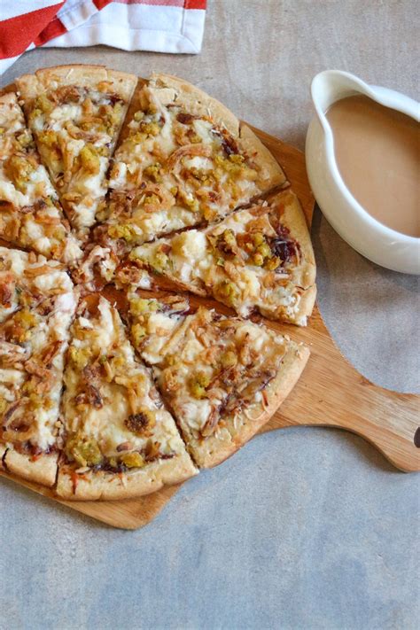 Leftover Thanksgiving Pizza - Fab Everyday